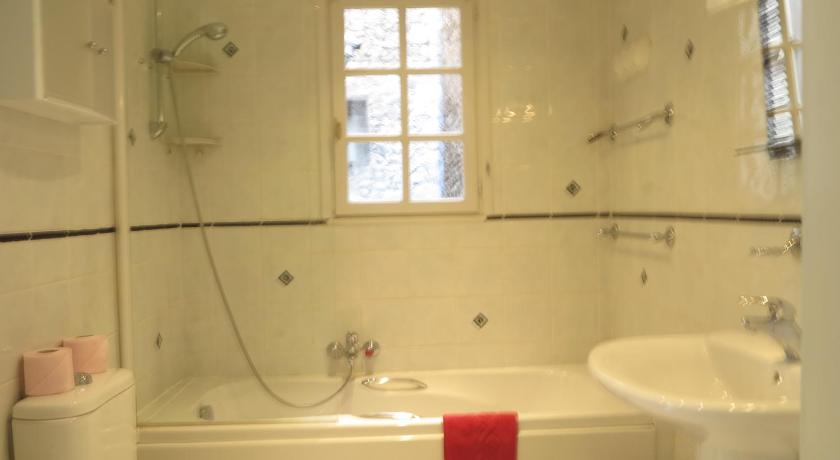Viva Riviera - 5 Rue Commandant Andre photo