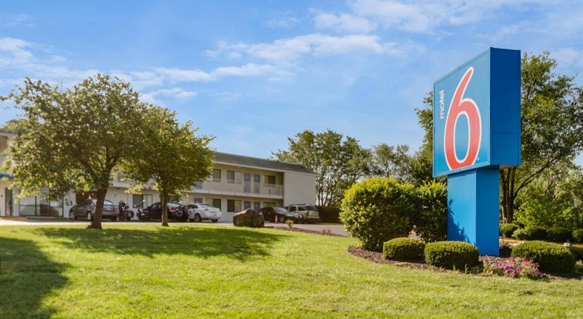 Motel 6-Lenexa, KS - Kansas City Southwest