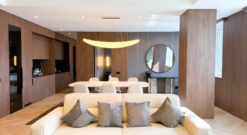 Resident Hotel Abay
