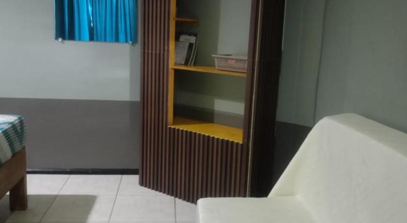 Image of Family Room 15