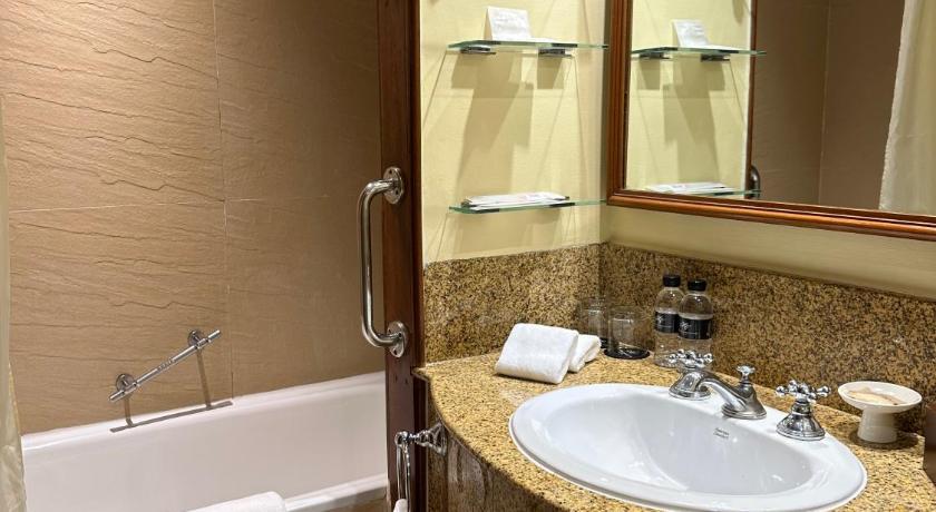 Hai Phong Harbour View Hotel - image 49