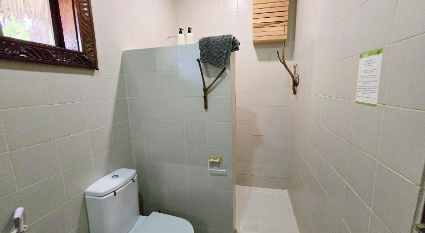 Image of Standard Twin Room with Garden View 5