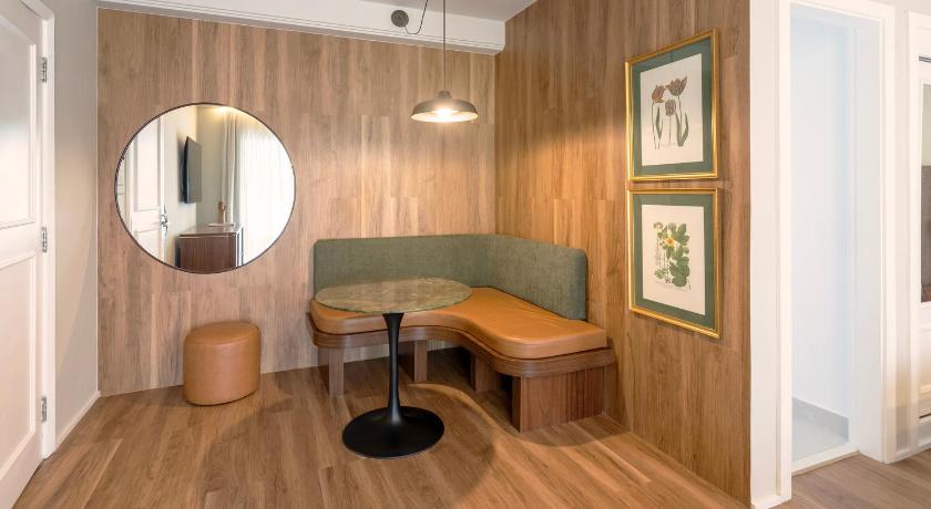 Image of Executive Suite 3