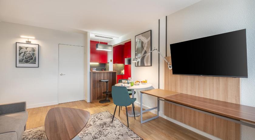 One-Bedroom Apartment with Balcony (4 Persons) (One-Bedroom Apartment with Balcony (4 People)) attēls 4