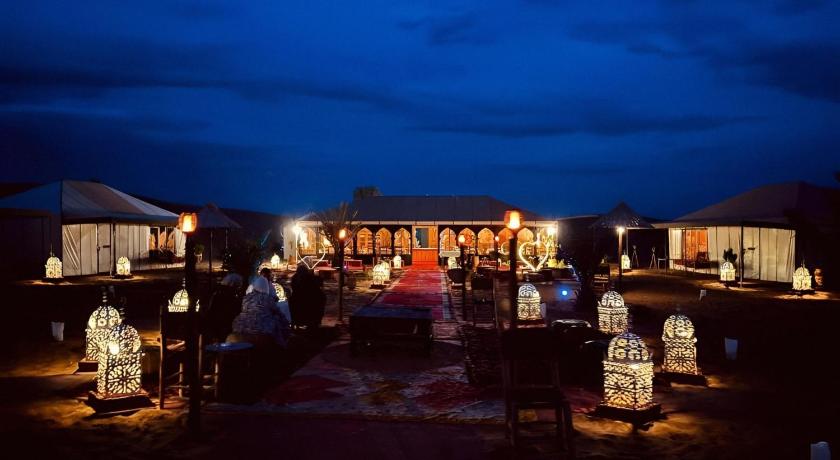 Merzouga Dunes Luxury Glamping Camp