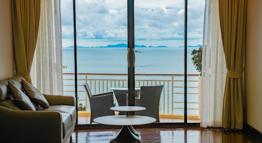 Image of Sea View Suite 7
