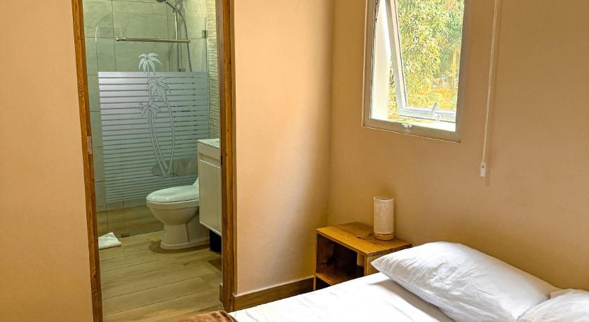 Image of Standard Queen Room 0