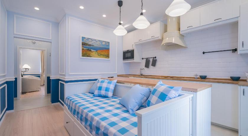 Image of Studio Suite 7