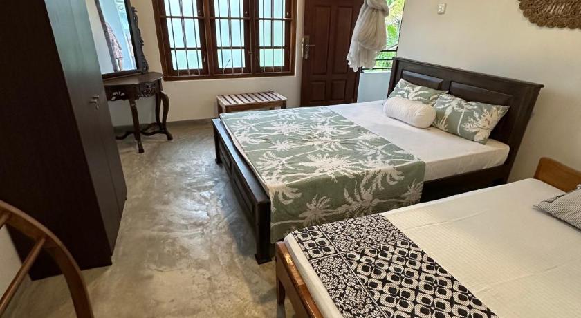 Royal Resort - image 13