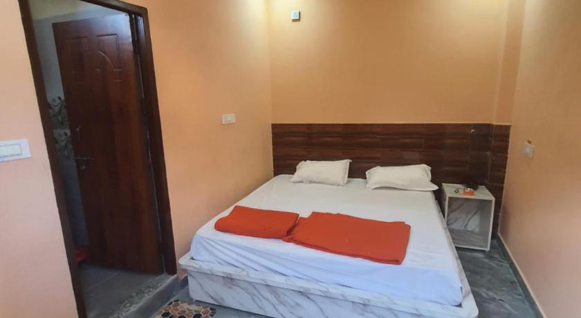 Tulsi Ganga Hostel