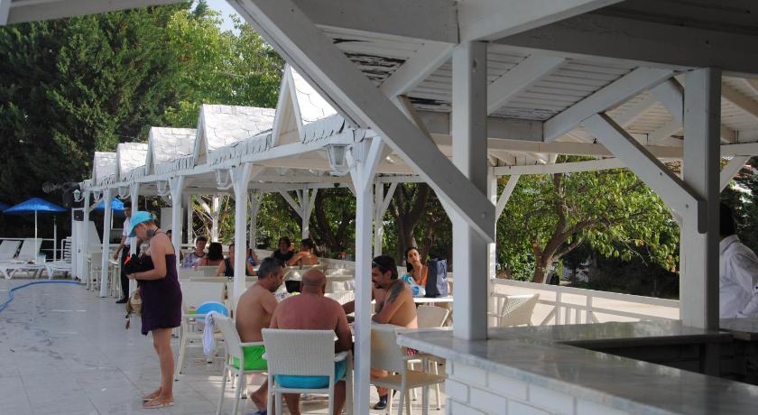 Hotel Flora Suites - All Inclusive photo