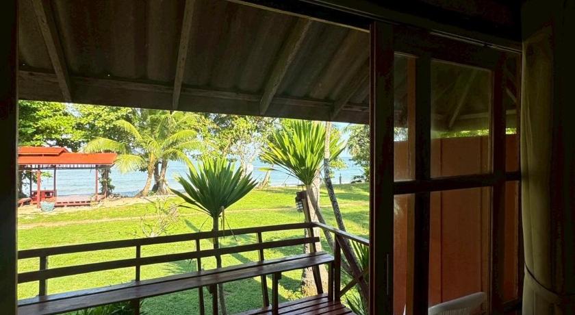 Image of Beach Front Bungalow 8