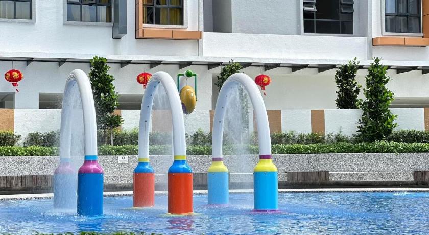 コタキナバル TF Luxe K-Avenue Kepayan | 2 Bedroom | 2 car parks 4つ星 ゲストハウス レストラン