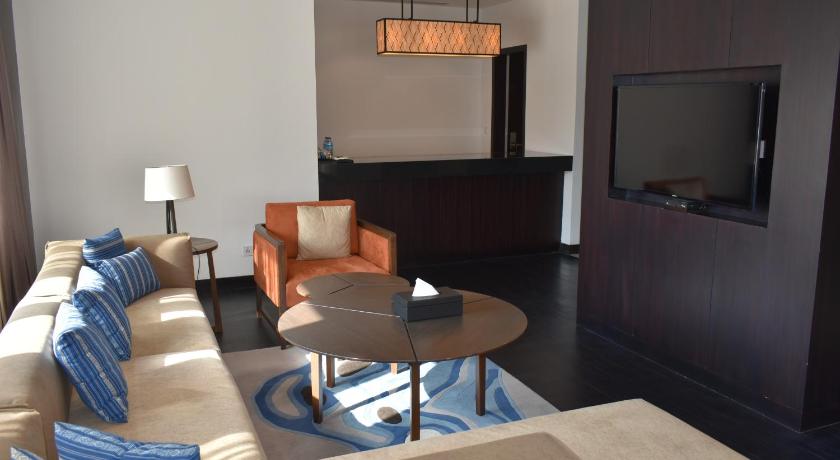 Image of Royal Suite, 1 Bedroom Suite, 1 King, Sofa Bed, River View, Away From Elevator 3