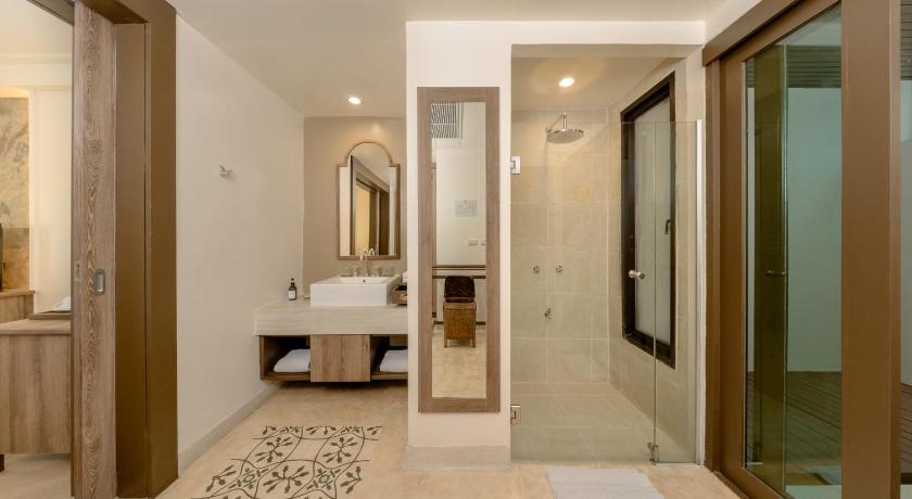 Image of Deluxe Grand 9
