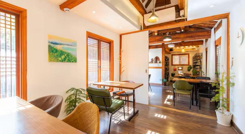 서울 더 플레이스 서울 한옥 게스트하우스 (The Place Seoul Hanok Guesthouse (Korea Quality)) 2성급 호텔 로비