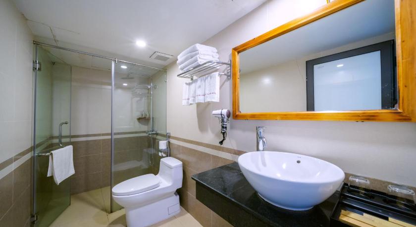 Image of Superior Triple Room 6