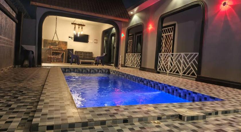Heavenly ApHEARTment With a Swimming Pool