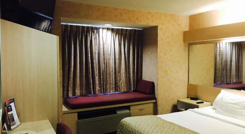 Microtel Inn & Suites by Wyndham Baldwinsville/Syracuse photo