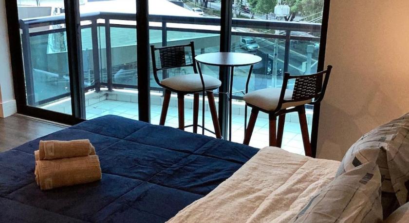 Image of Suite 2 16