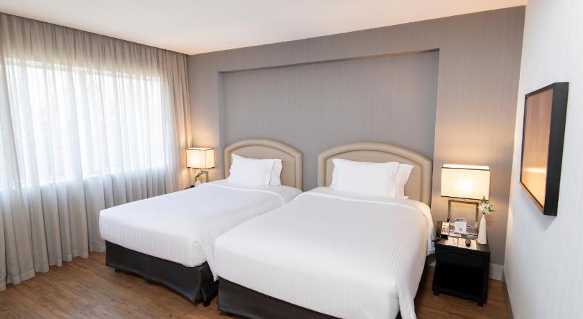 Image of Superior Twin Bed 11