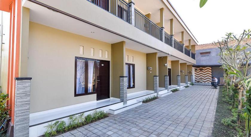 RedDoorz Plus near Jalan Imam Bonjol Denpasar - image 3
