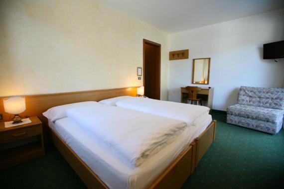 Image of Double or Twin Room 4