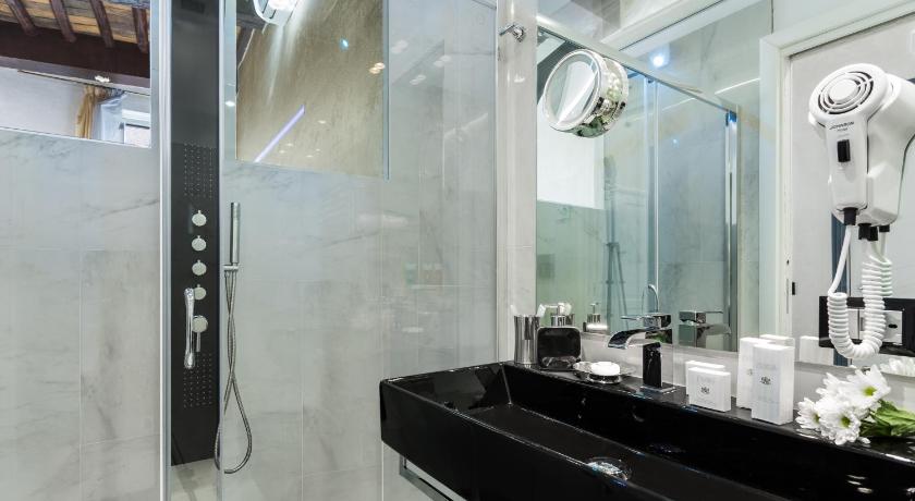 ローマ Hub Pantheon 4つ星 ホテル プール