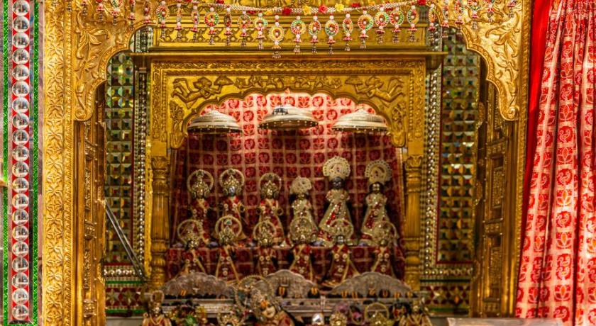 Omji Ashram - Shri Kathiya Mandir - 2km from Ram Temple - image 22
