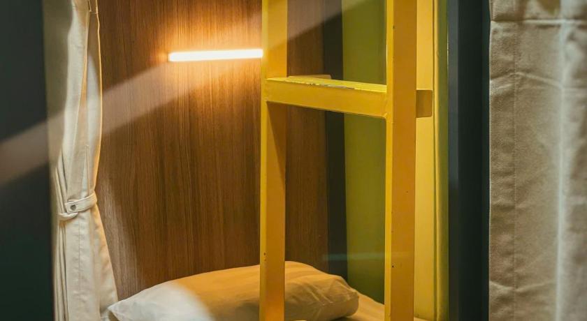 【男女混合ドミトリー】10名相部屋（共用バスルーム） (Bed in 10-Bed Mixed Dorm Shared Bathroom)の画像 7