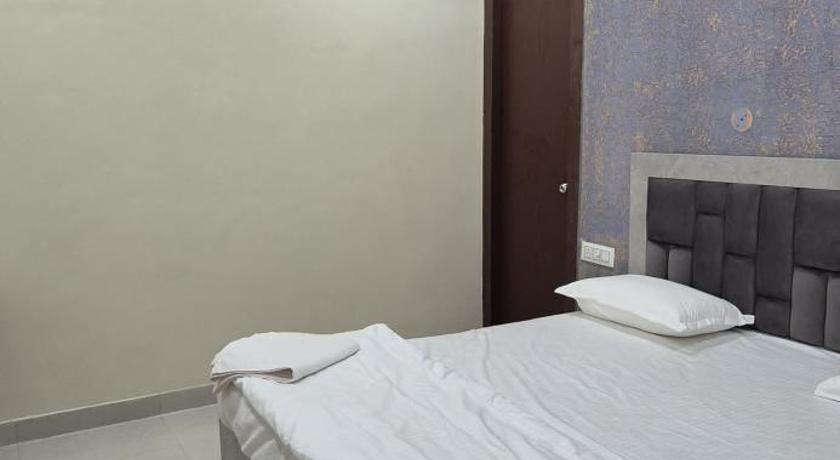 Tulsi Mahal Residency - image 10