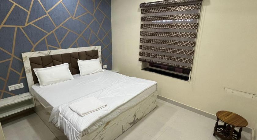 Tulsi Mahal Residency - image 5