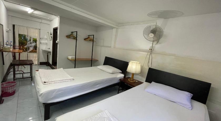 Image of Economy Twin Room 0