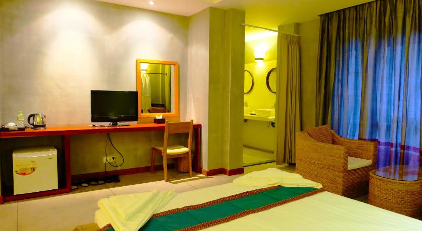 Image of Family Room 17
