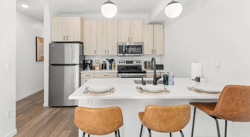 明尼阿波利斯 Modern 1BD Near DT & UMN Gym Street Parking 4星级 住宿 客房