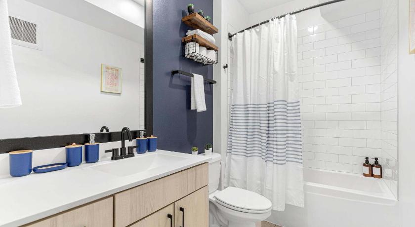 明尼阿波利斯 Modern 1BD Near DT & UMN Gym Street Parking 4星级 住宿 景观