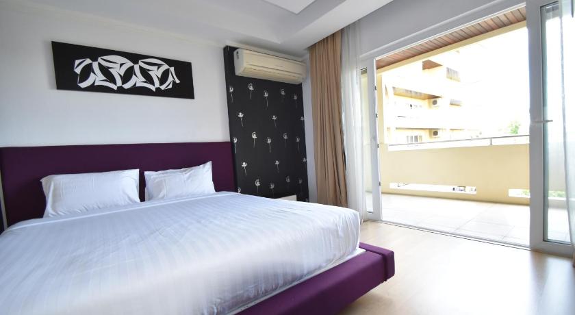 Image of Two-Bedroom Presidential Suite with Pool and Sea View - 411 5