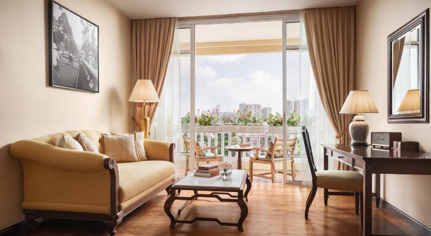 Image of Opera King Suite with Club Access 5
