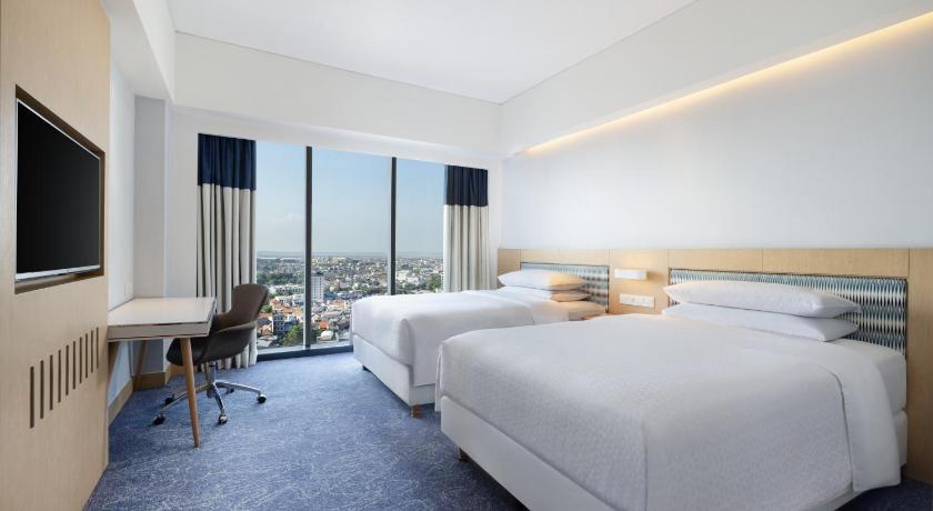 Image of Deluxe Family Room 1