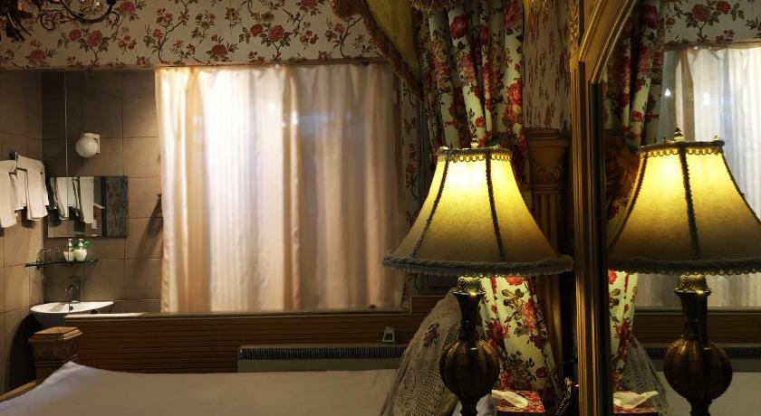 Image of Double Room 6