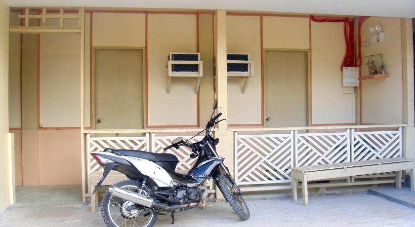 Image of Double Room with Shared Toilet and Bathroom 11