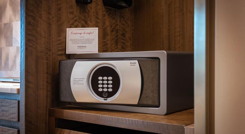 รูปของDeluxe Room with Rollaway Bed 5