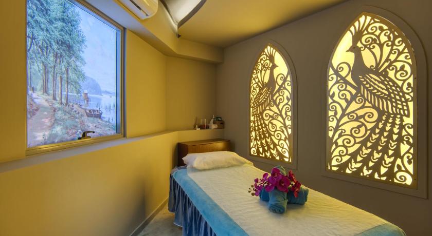 Grand Heights Dubai Hotel Apartments - image 9