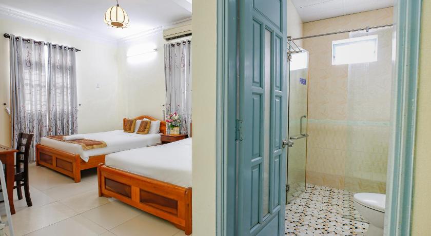 Image of Deluxe Triple Room 6