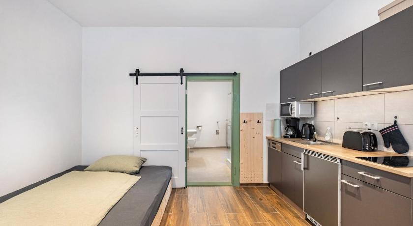 Bunzidel Fichtel7 3-Star Guesthouse lobby