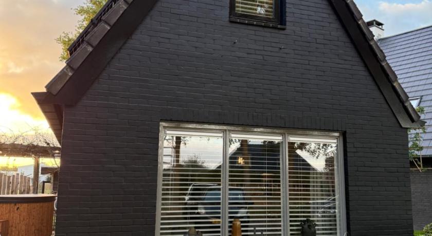 Foto di Het kleine huisje met Hottub - Prenotazione scontata Agoda