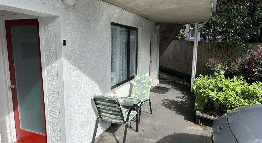 Image of Studio Unit 12