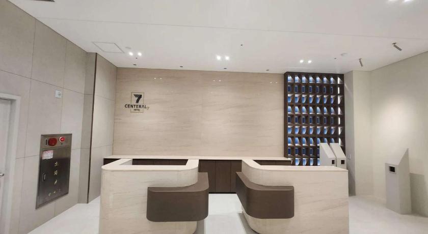 부산 센트럴 세븐호텔 바이권 부산 서면 (Central Seven Hotel by Kwon Busan Seomyeon) 3성급 호텔 수영장
