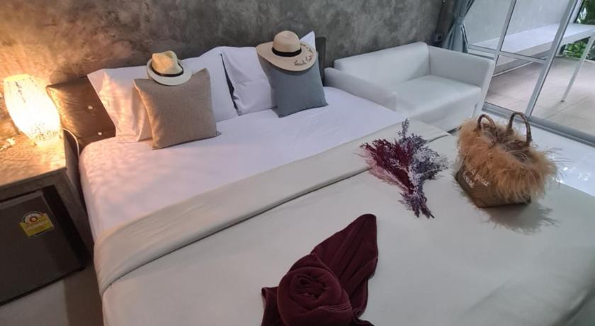Image of Loft Room 5