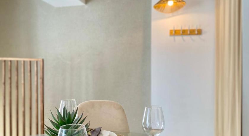 ソリエ L escapade doree 2つ星 シングルルーム レストラン